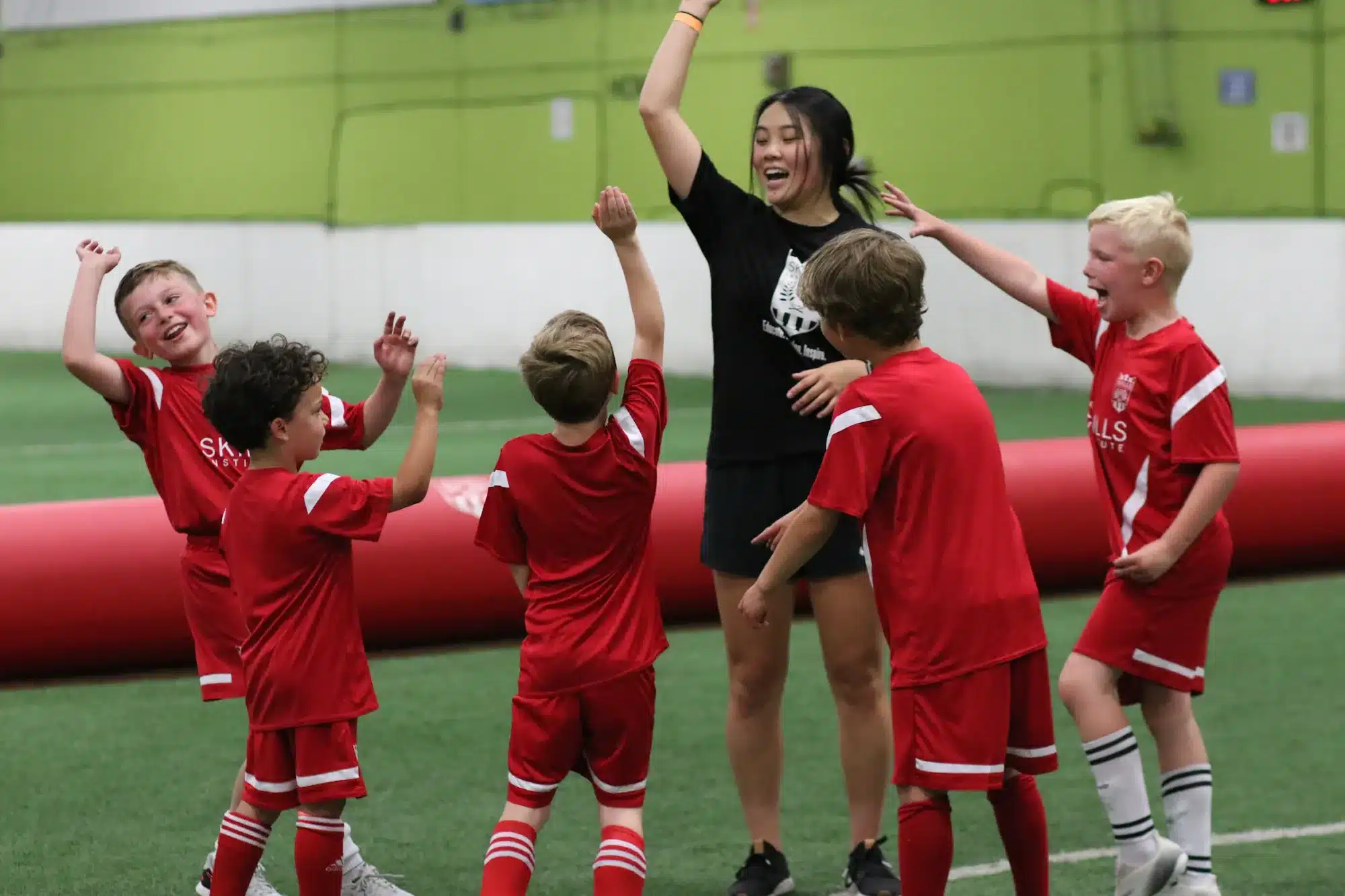 kids celebrating at skills institute 8430